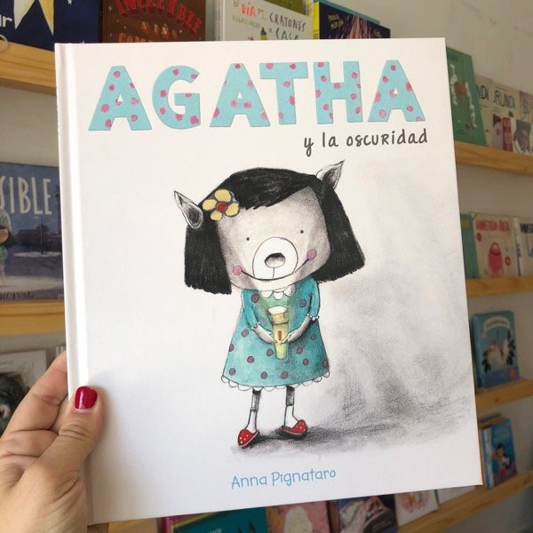 Portada de AGATHA Y LA OSCURIDAD